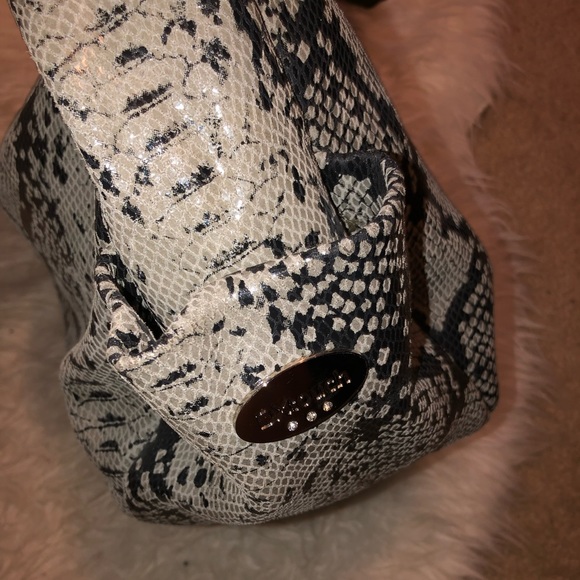 🌺snake print bling handle HOBO bag🌺 - Picture 5 of 9